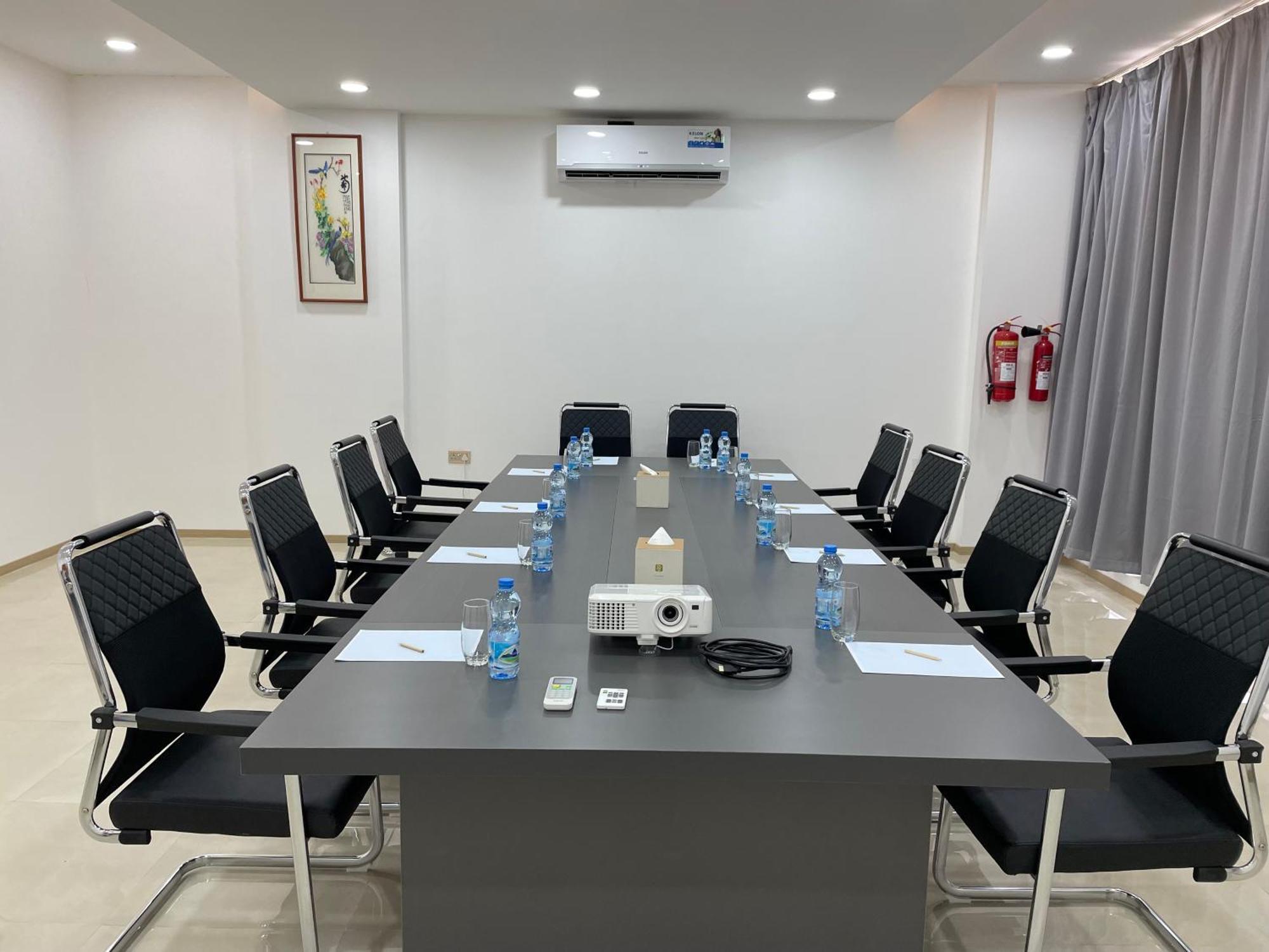 בארקה Season Inn Hotel מראה חיצוני תמונה