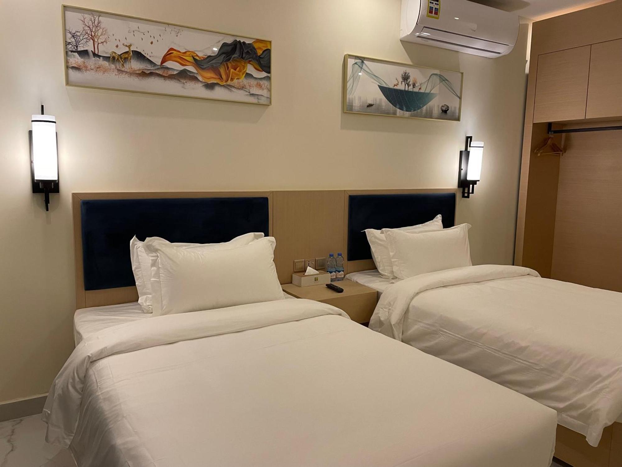בארקה Season Inn Hotel מראה חיצוני תמונה
