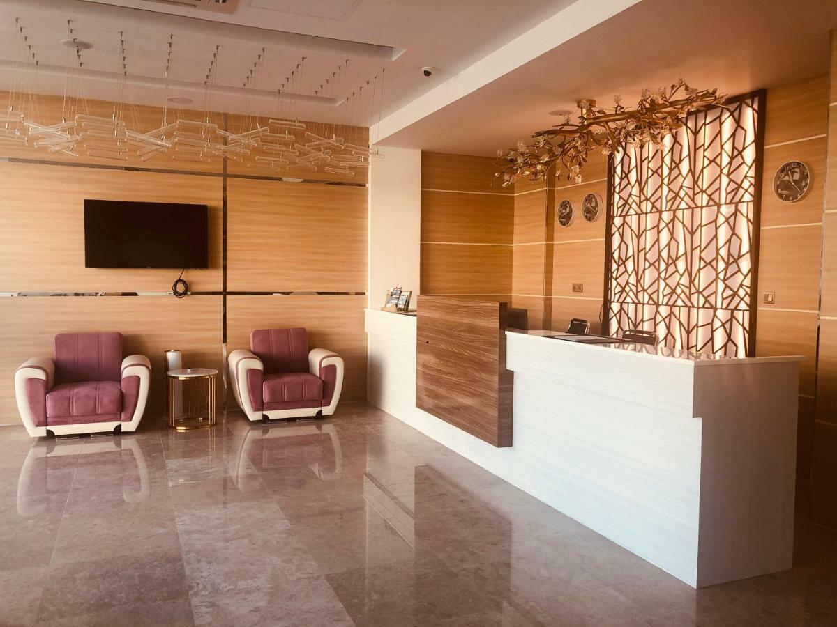 בארקה Season Inn Hotel מראה חיצוני תמונה