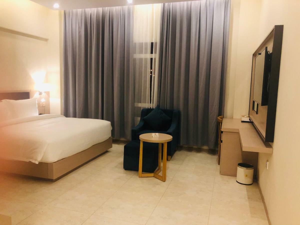בארקה Season Inn Hotel מראה חיצוני תמונה