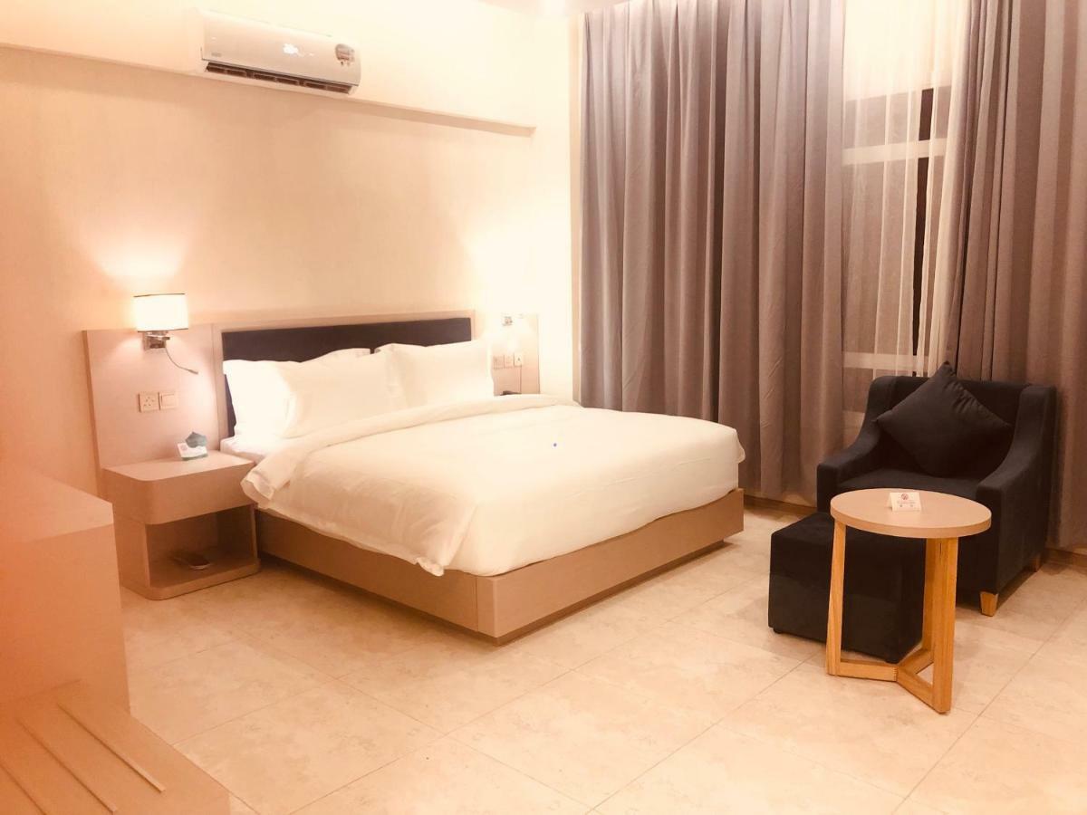 בארקה Season Inn Hotel מראה חיצוני תמונה
