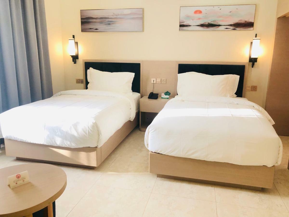 בארקה Season Inn Hotel מראה חיצוני תמונה