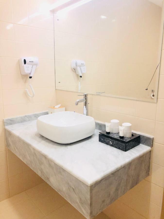 בארקה Season Inn Hotel מראה חיצוני תמונה