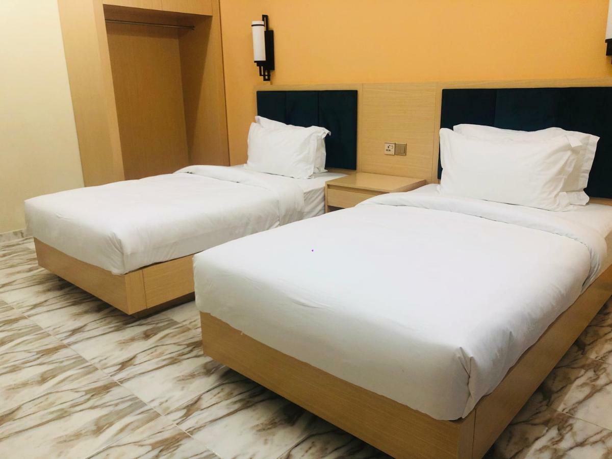 בארקה Season Inn Hotel מראה חיצוני תמונה